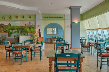 Sheraton Club Des Pins Resort,Algiers>>Alger Centre,5 star