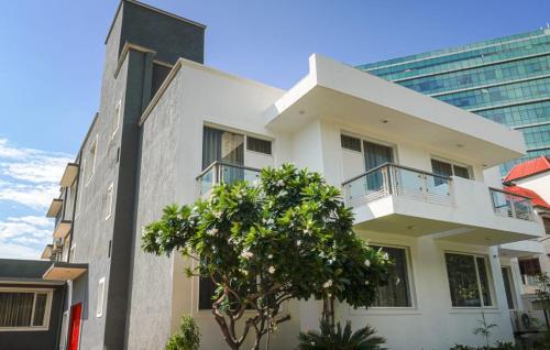 enkay residency sec 15