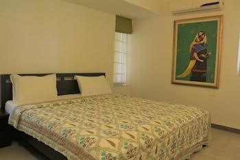 jungle hut annabelles beach apartments at bernard simao calangute