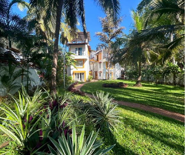 jungle hut annabelles beach apartments at bernard simao calangute