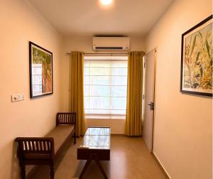 jungle hut annabelles beach apartments at bernard simao calangute