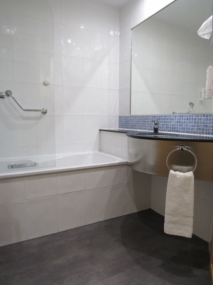 holiday inn express valencia bonaire by ihg