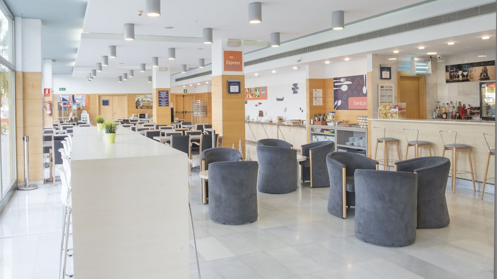holiday inn express valencia bonaire by ihg