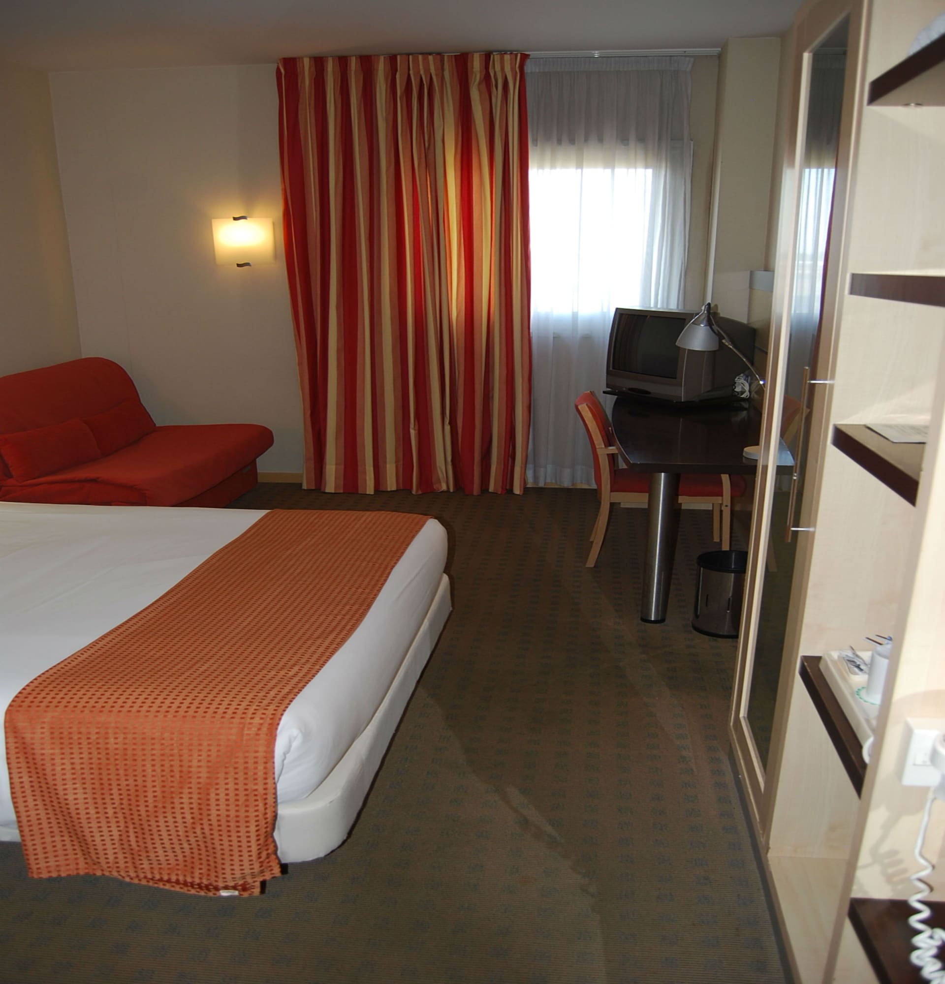 holiday inn express valencia bonaire by ihg