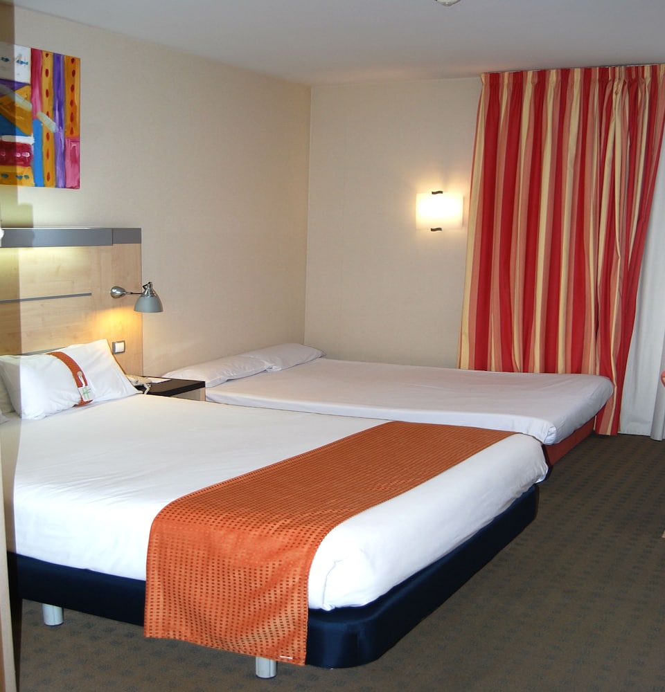 holiday inn express valencia bonaire by ihg