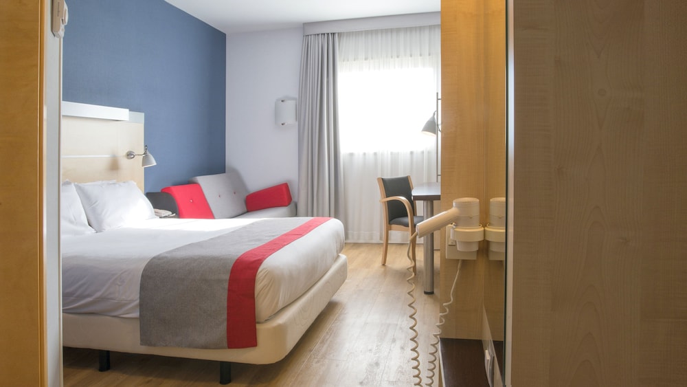 holiday inn express valencia bonaire by ihg