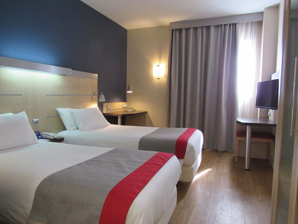 holiday inn express valencia bonaire by ihg