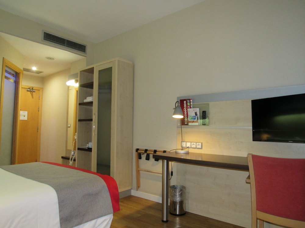 holiday inn express valencia bonaire by ihg