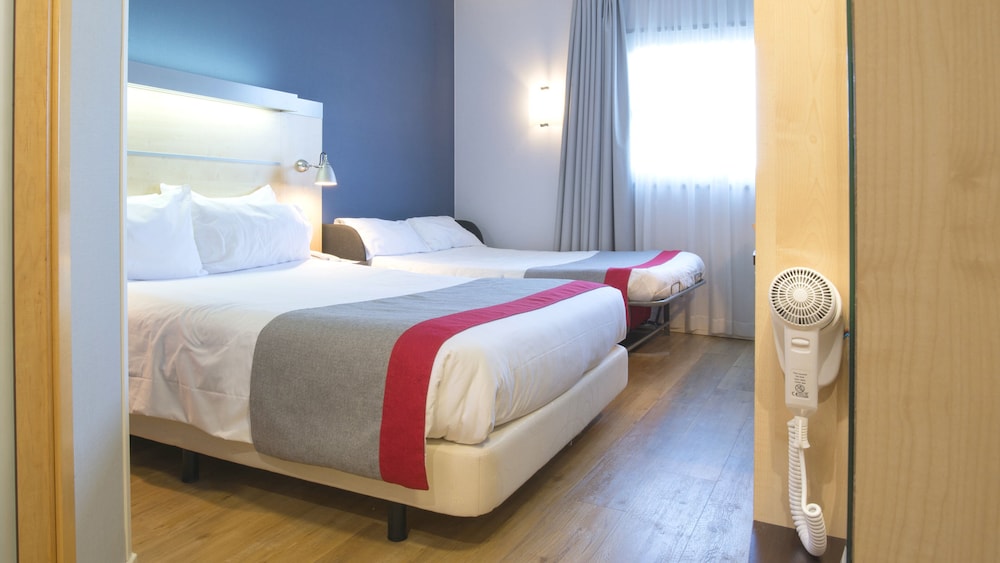 holiday inn express valencia bonaire by ihg