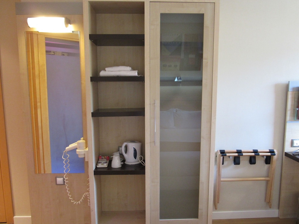 holiday inn express valencia bonaire by ihg