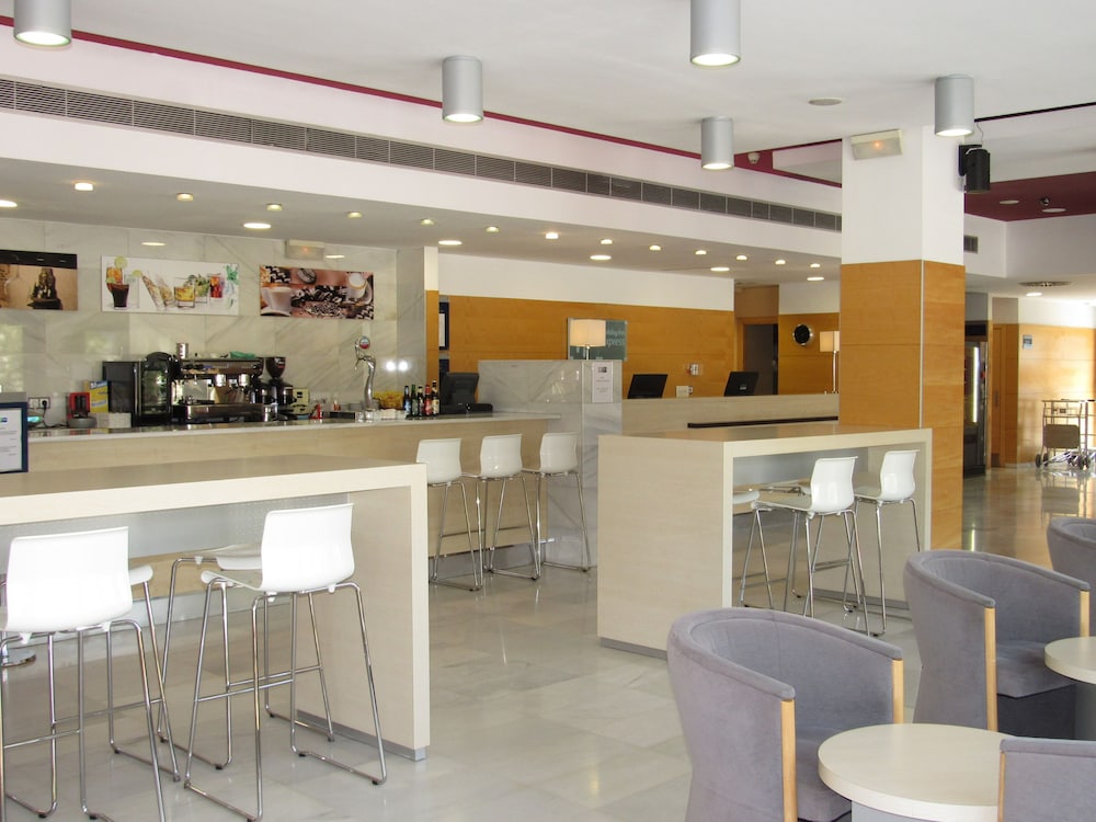 holiday inn express valencia bonaire by ihg