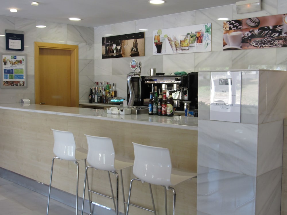 holiday inn express valencia bonaire by ihg