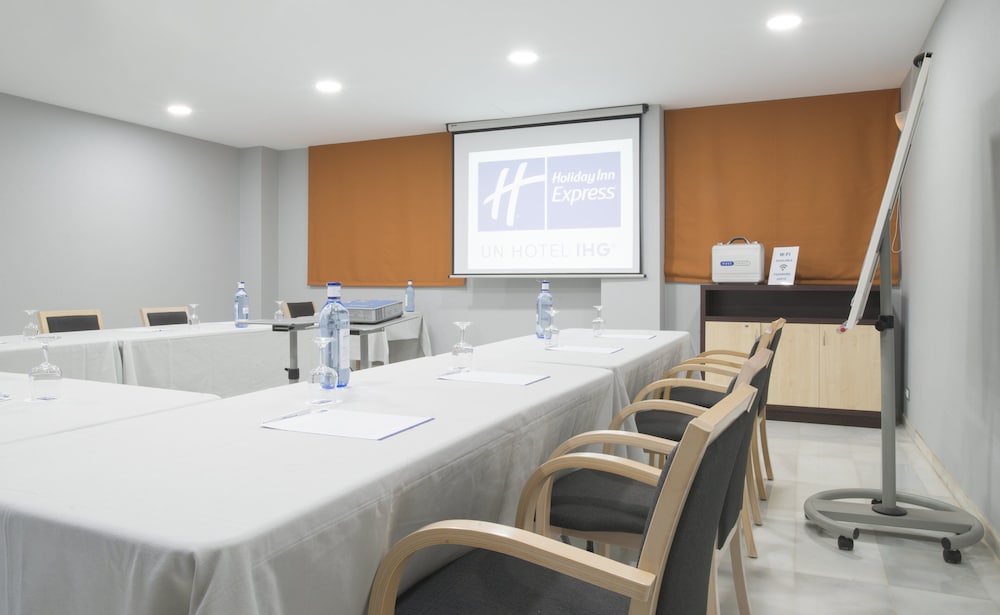 holiday inn express valencia bonaire by ihg