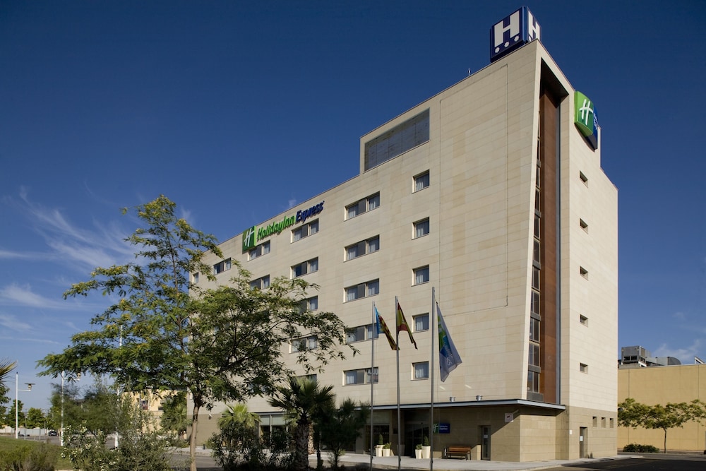 holiday inn express valencia bonaire by ihg