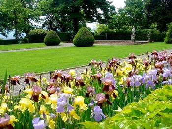 charming elegant castle flat with large garden