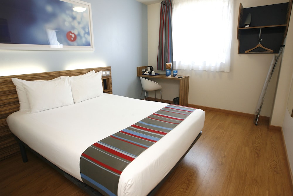 travelodge barcelona poblenou