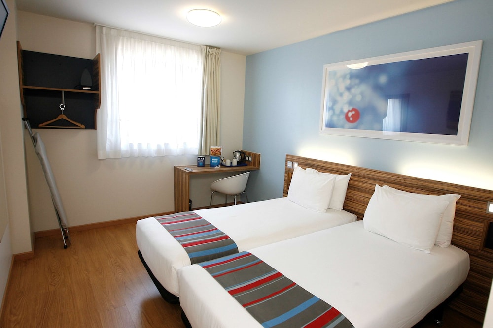 travelodge barcelona poblenou