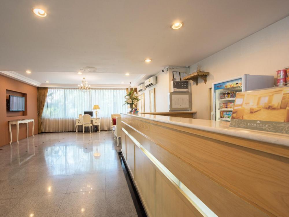 romance hotel srinakarin