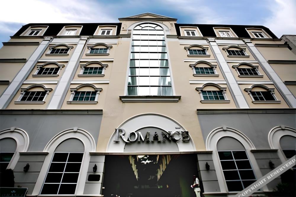romance hotel srinakarin