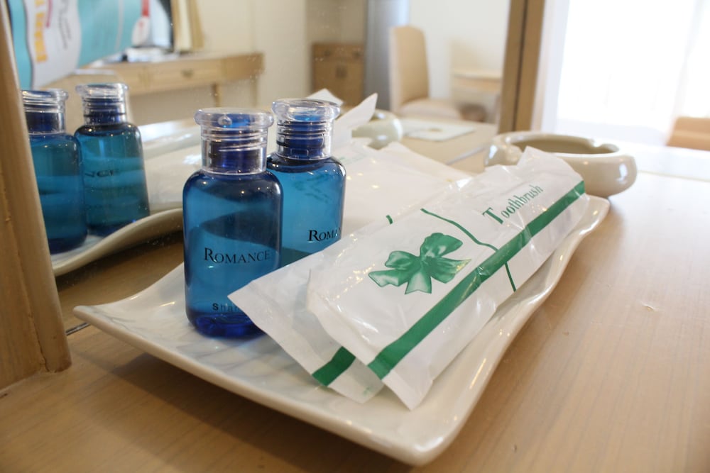 romance hotel srinakarin