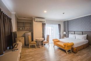 romance hotel srinakarin