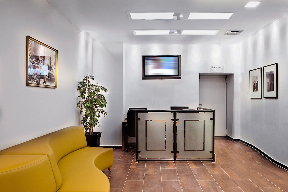 ramada frankfurt city centre and financial dist