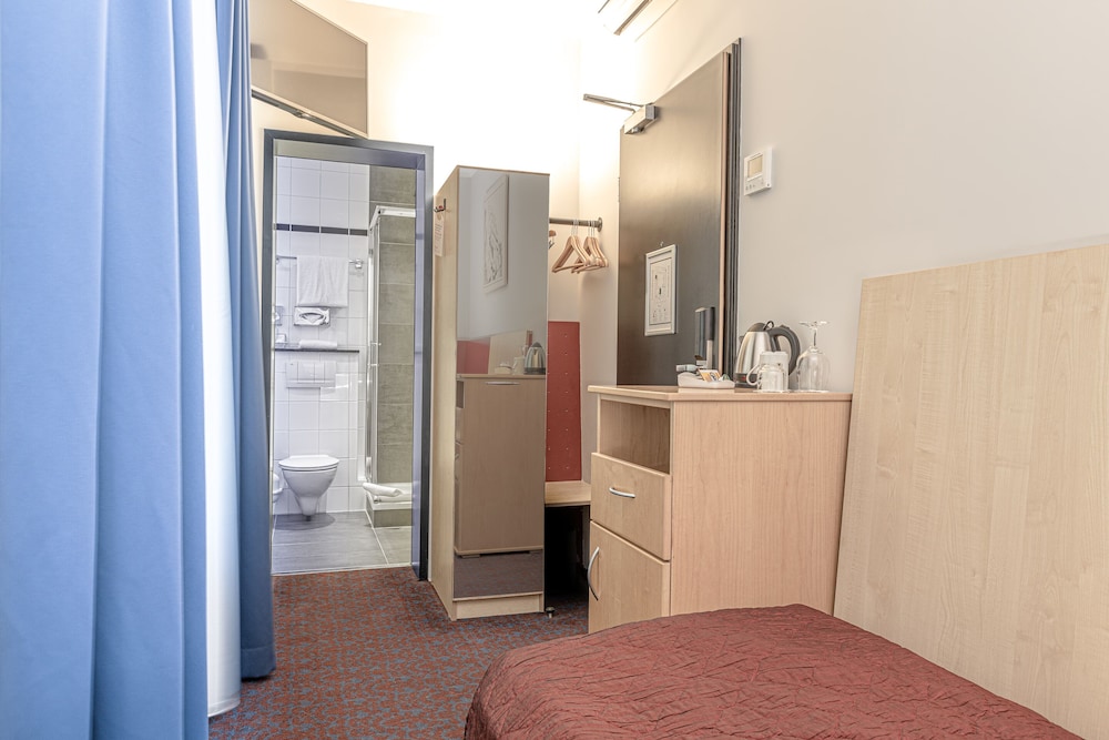 ramada frankfurt city centre and financial dist