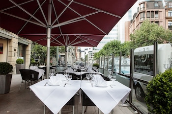 ramada frankfurt city centre and financial dist