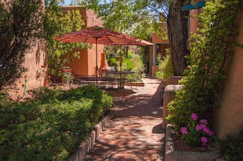 pueblo bonito santa fe