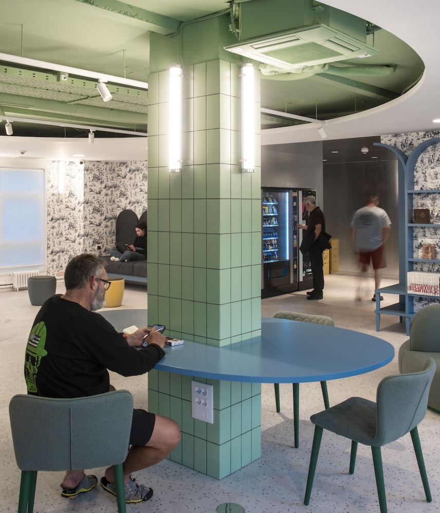 loop inn santiago de compostela albergue hostel