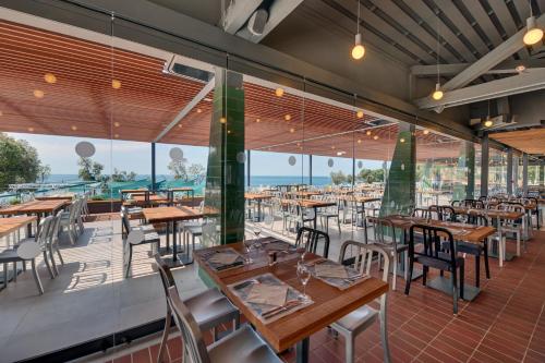 maistra select amarin resort