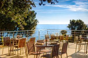 maistra select amarin resort