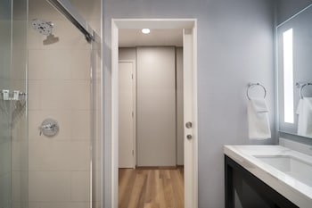 hyatt place lax century blvd