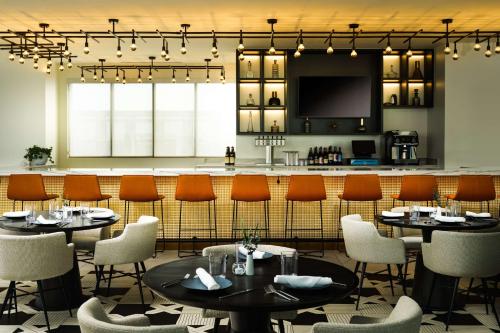 hyatt place lax century blvd