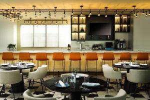 hyatt place lax century blvd