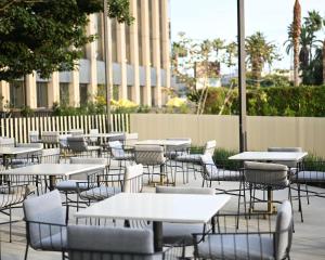 hyatt place lax century blvd