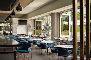 hyatt place lax century blvd