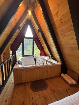 pulera suit bungalow