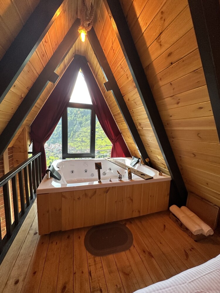 pulera suit bungalow