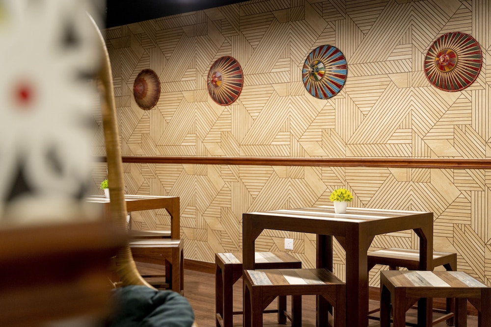 east riverine boutique hotel