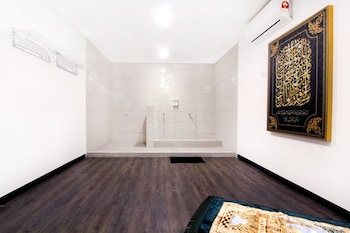 east riverine boutique hotel