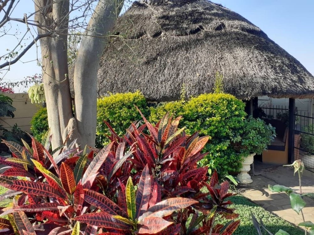 immaculate 6 beddroomed guest house in harare