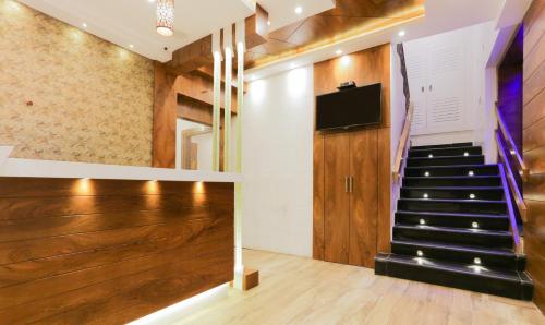 hotel amber palace mumbai central