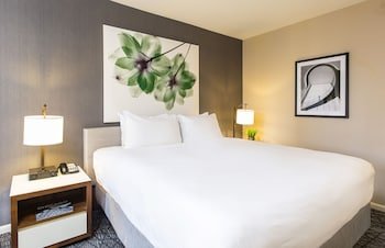 fairmont chicago at millennium park gold experience