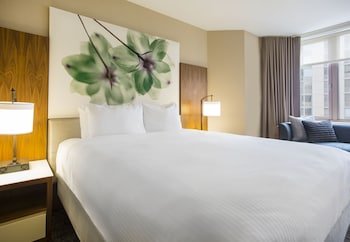 fairmont chicago at millennium park gold experience