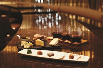 fairmont chicago at millennium park gold experience