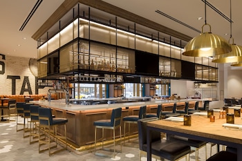 fairmont chicago at millennium park gold experience