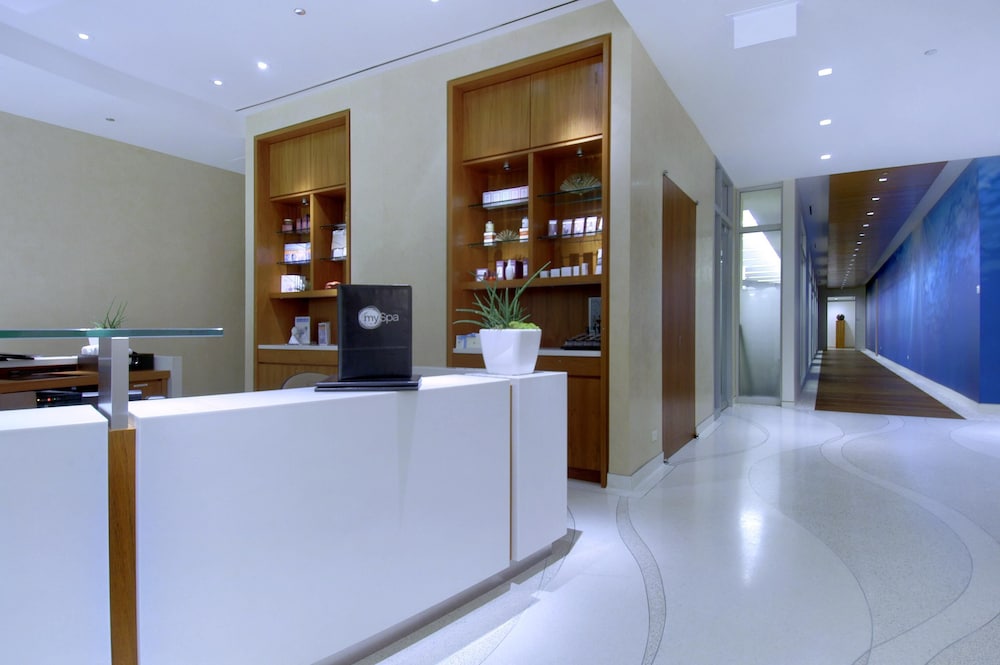 fairmont chicago at millennium park gold experience