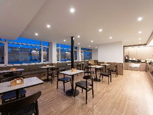 hanting hotel dalian north railway station south square