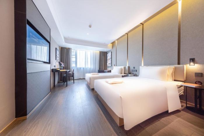 atour hotel lianyungang city government